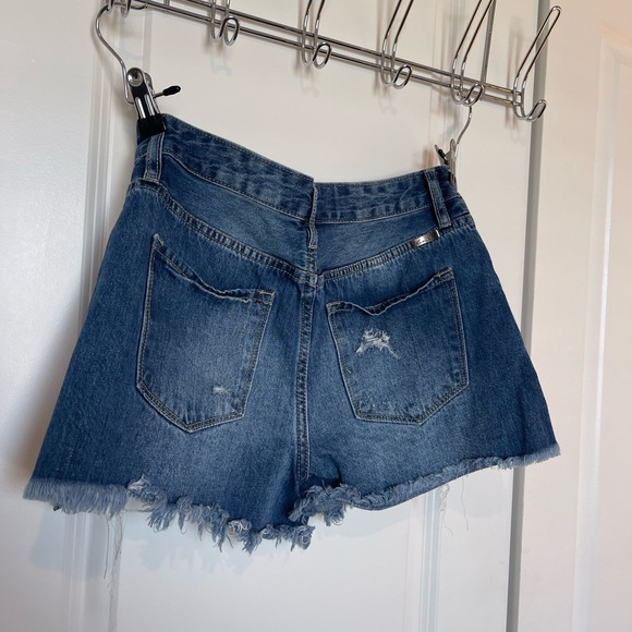 KanCan Distressed Shorts - Picture 3 of 6